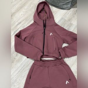 Alphalete crop top and short set